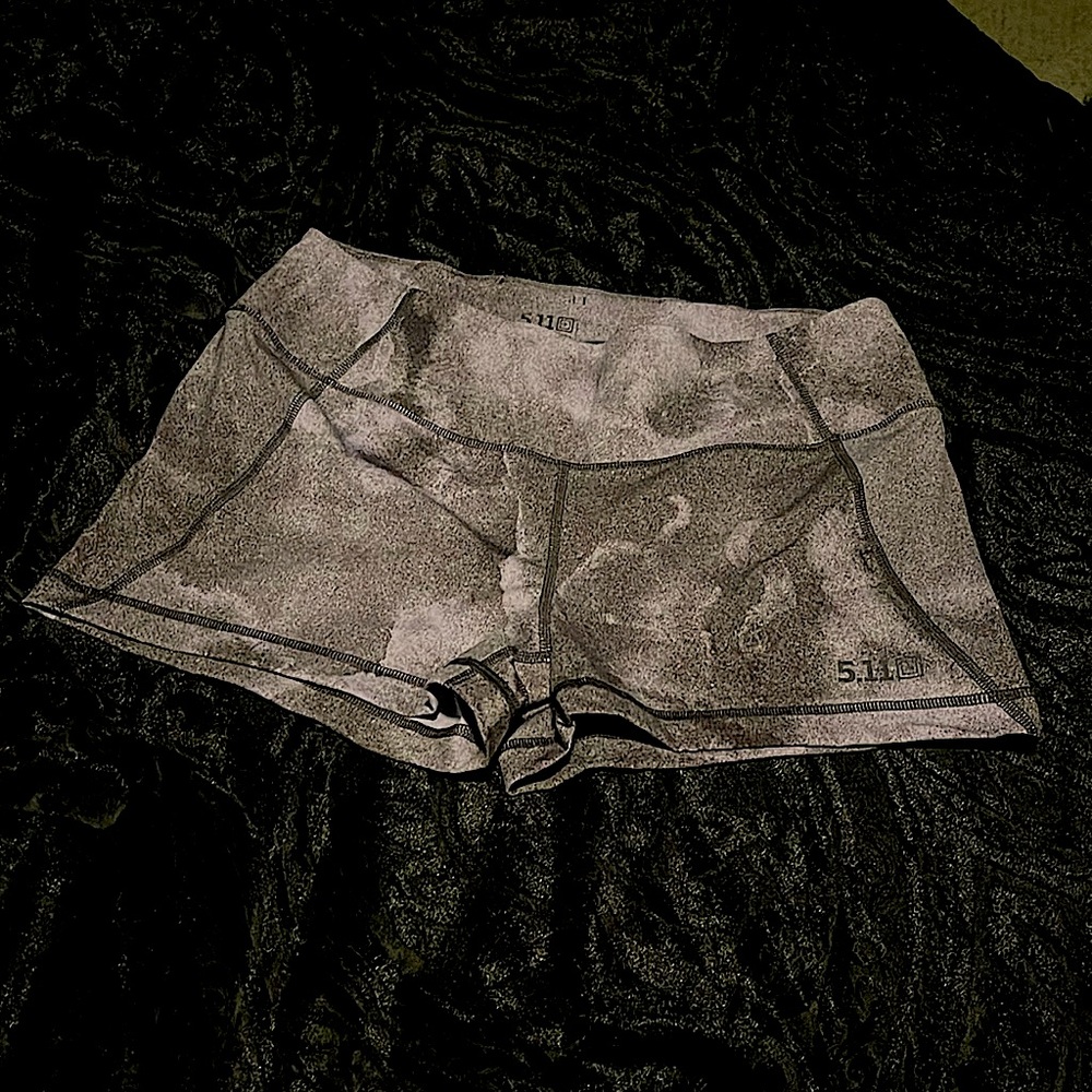 Large 511 Women’s shorts purple